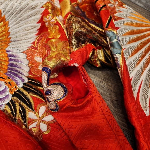 Kimono Heavily Embroidered - Picture 5 of 16